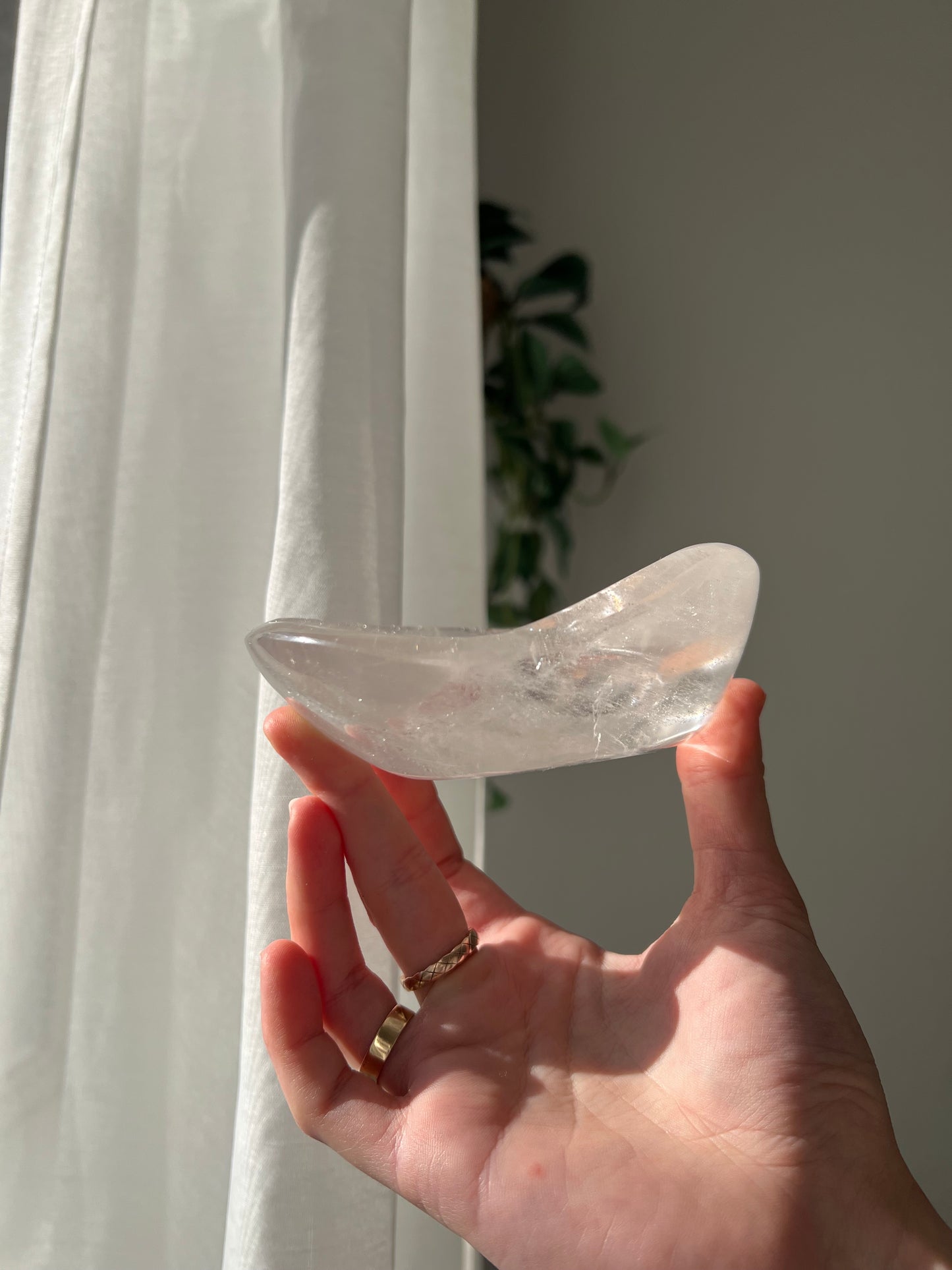 Clear Quartz bowl from Brazil
