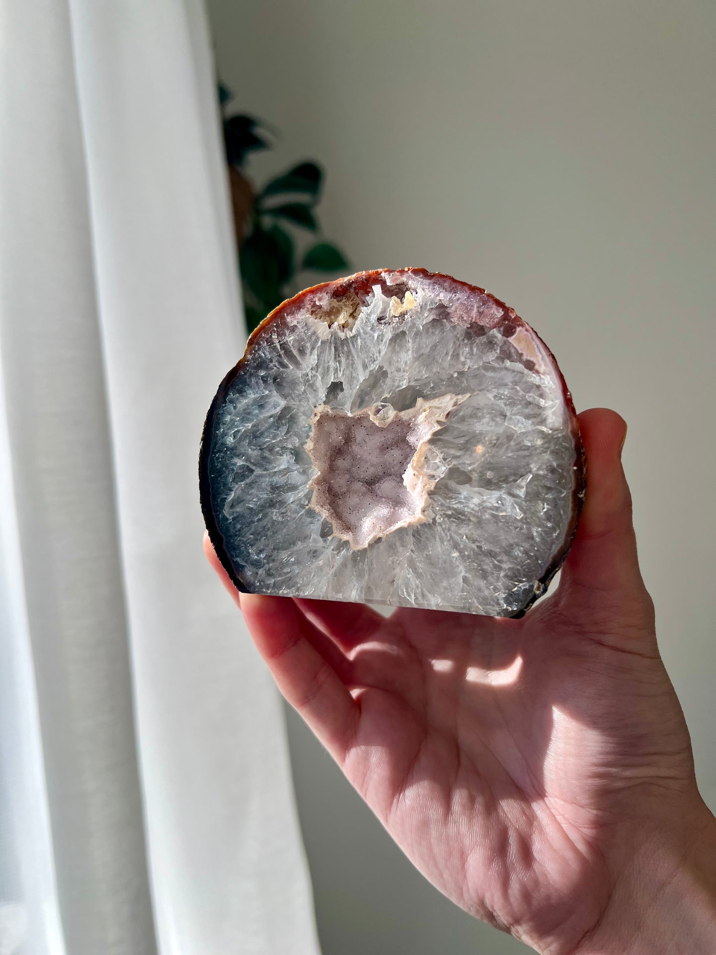 Agate freeform mini cave with quartz from Brazil