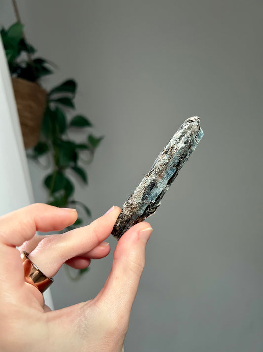 Kyanite with Mica from Zimbabwe 03