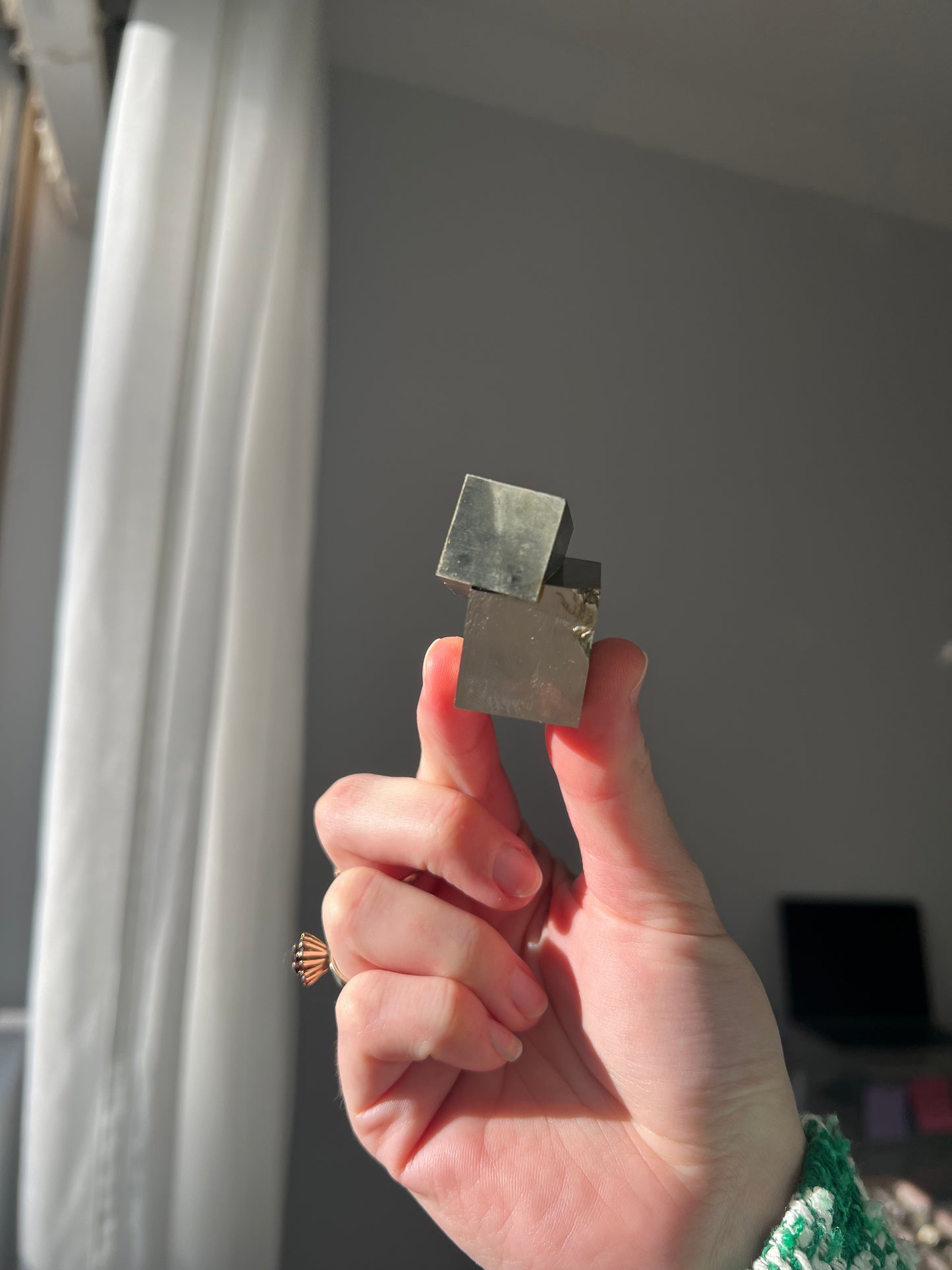 Pyrite cube from Peru 02