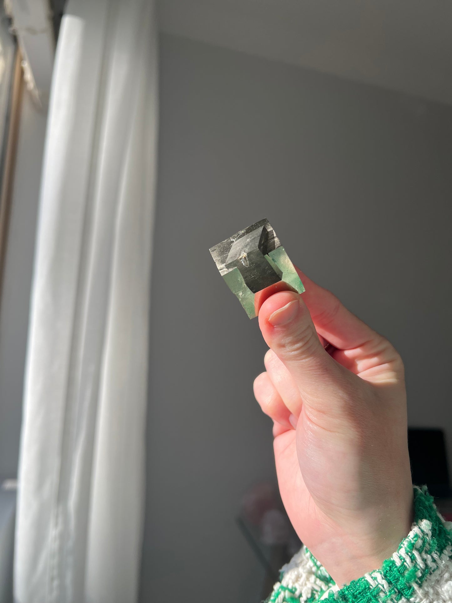 Pyrite cube from Peru 01