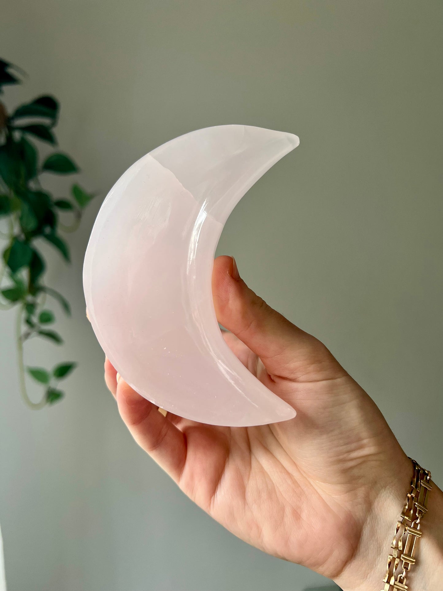 Mangano Calcite Crescent Moon bowl