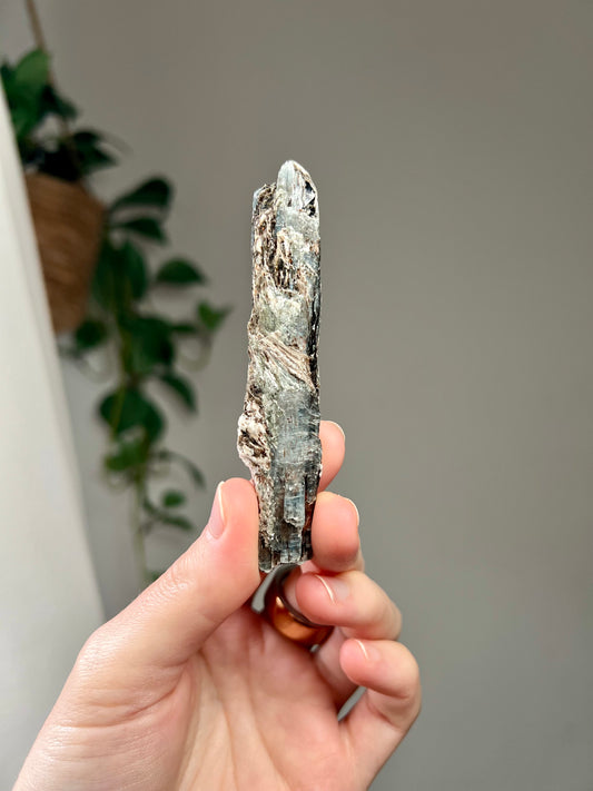 Kyanite with Mica from Zimbabwe 03