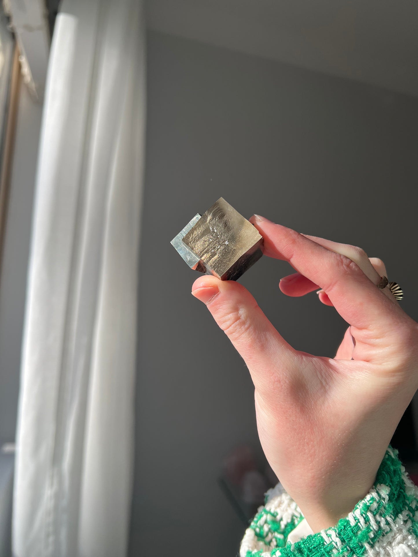 Pyrite cube from Peru 01