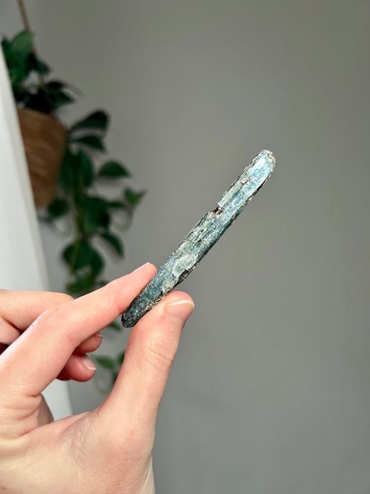 Kyanite with Mica from Zimbabwe 01