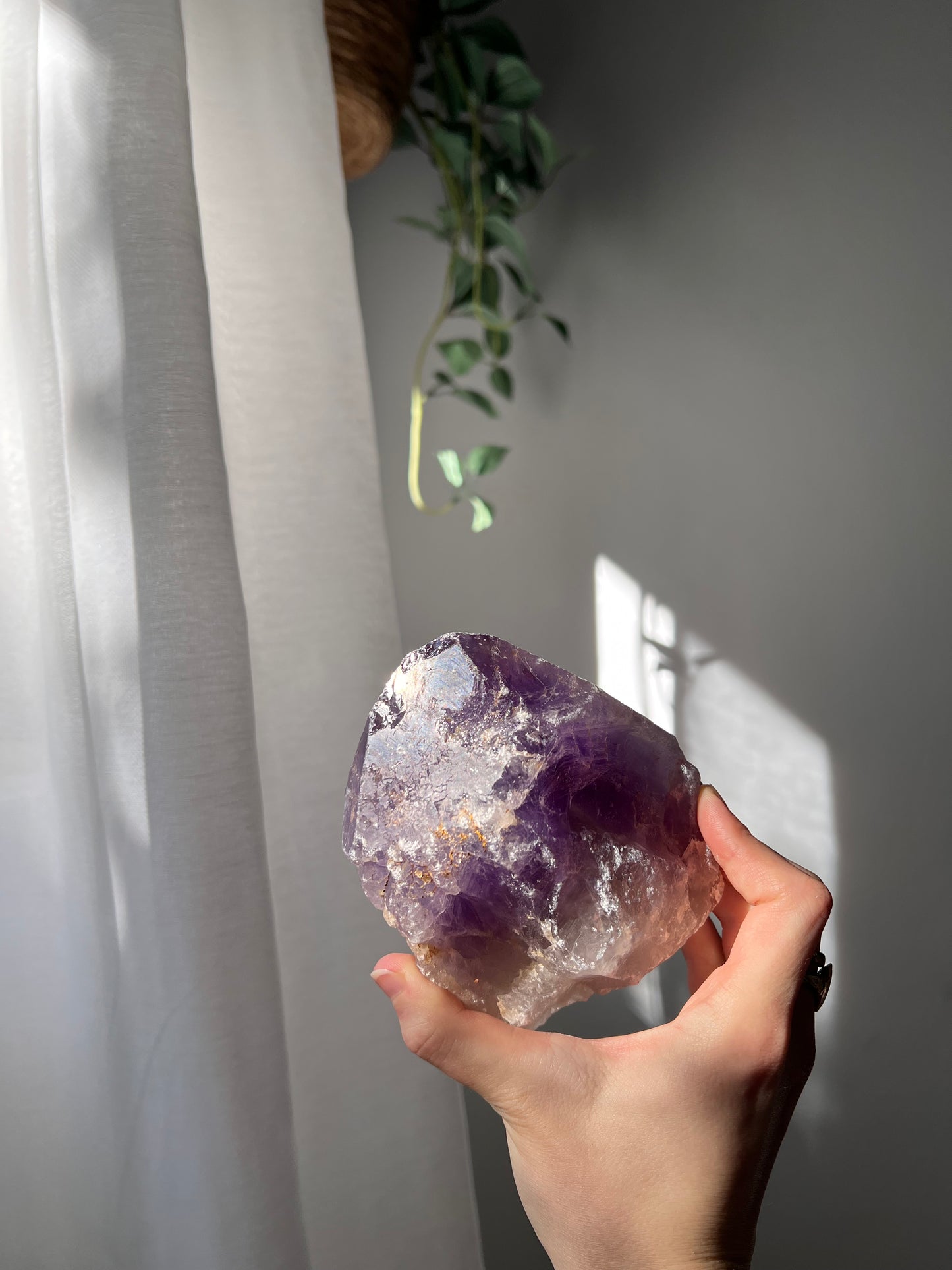 Rough Amethyst point from Brazil 01