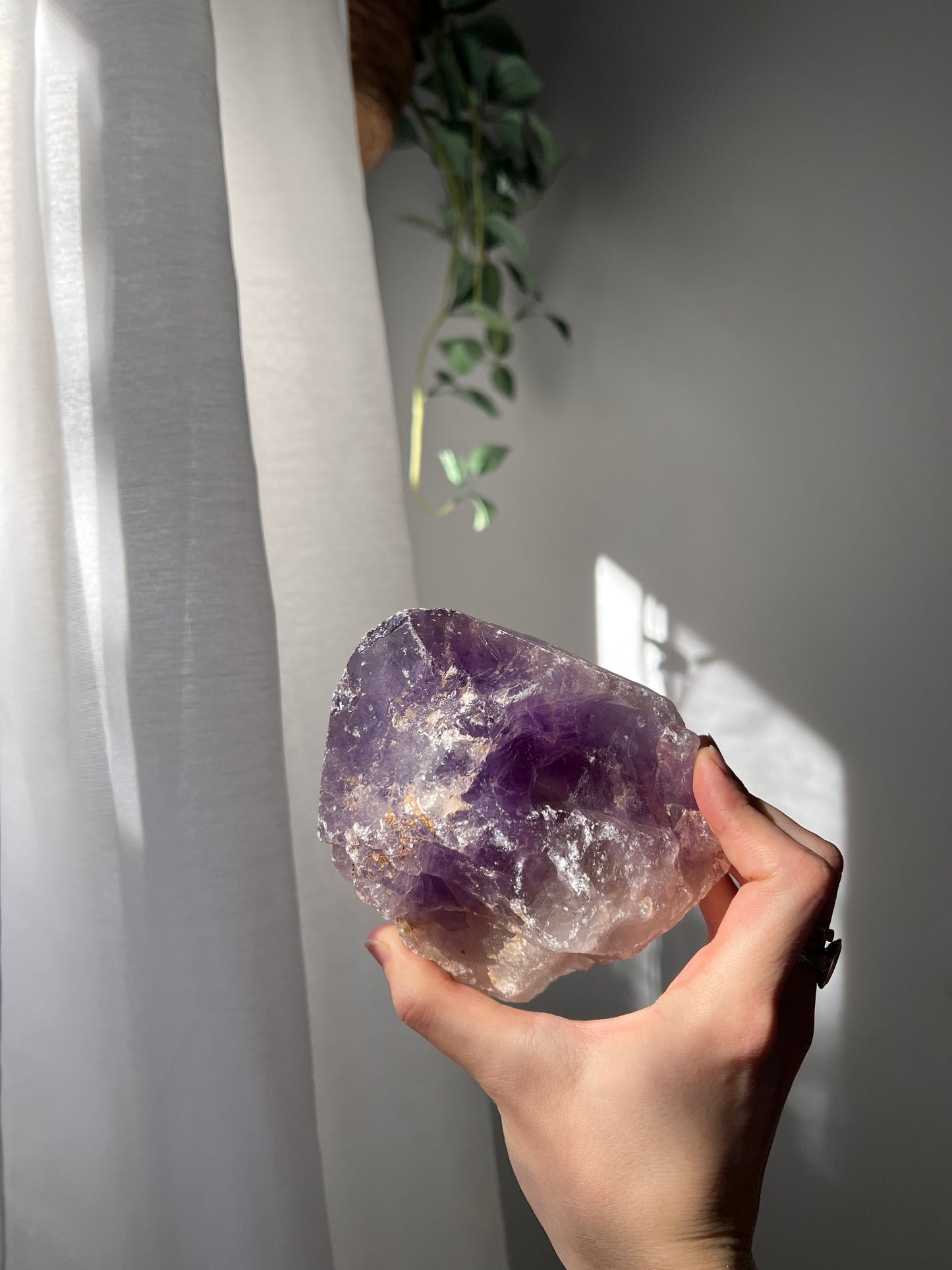 Rough Amethyst point from Brazil 01