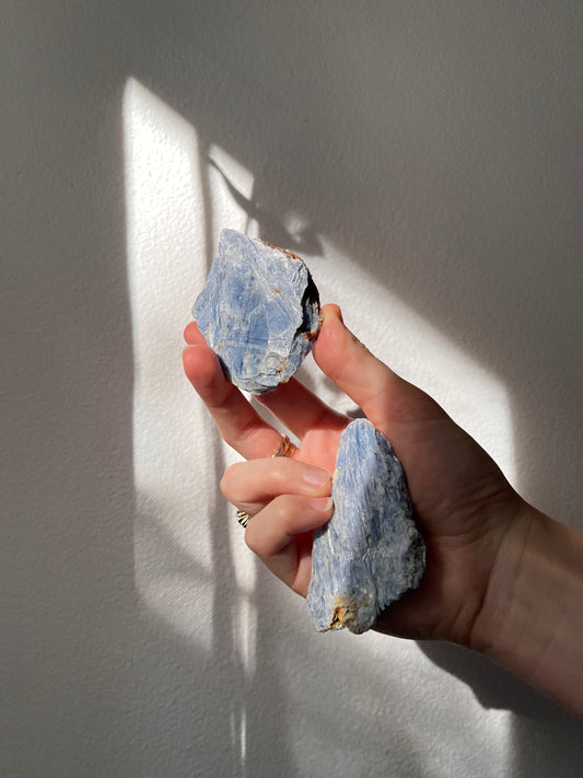 Kyanite pair from Brazil