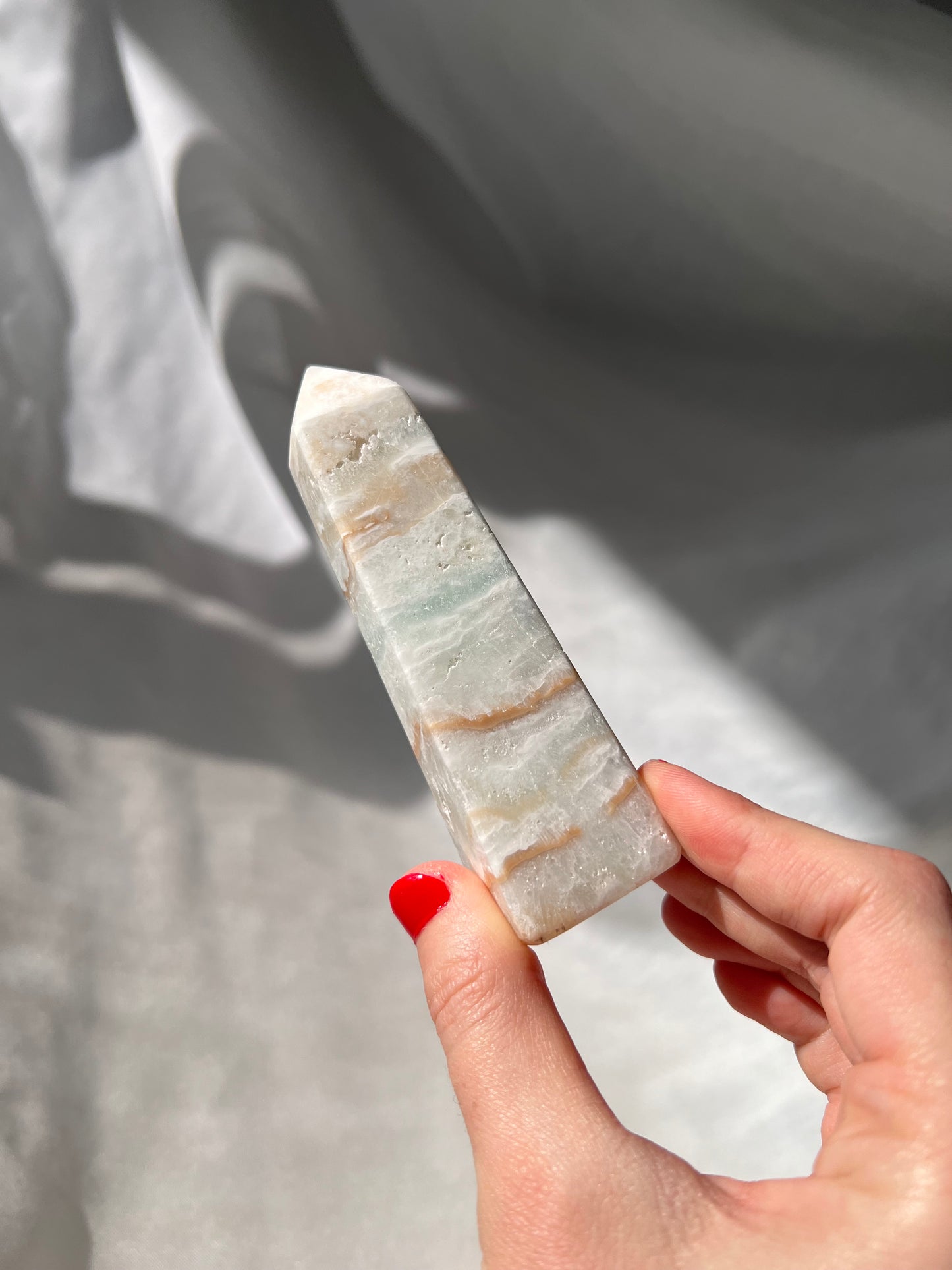 Caribbean Blue Calcite tower 01