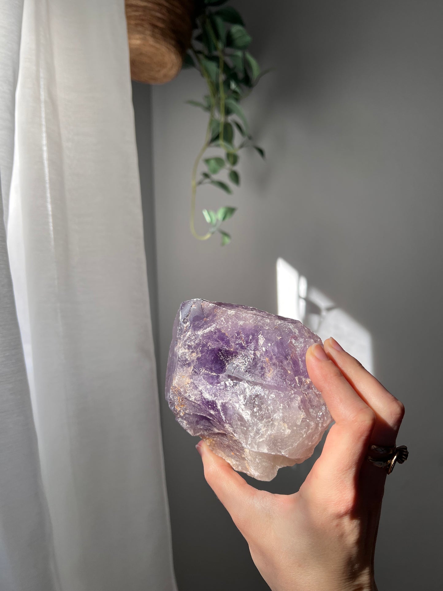 Rough Amethyst point from Brazil 01