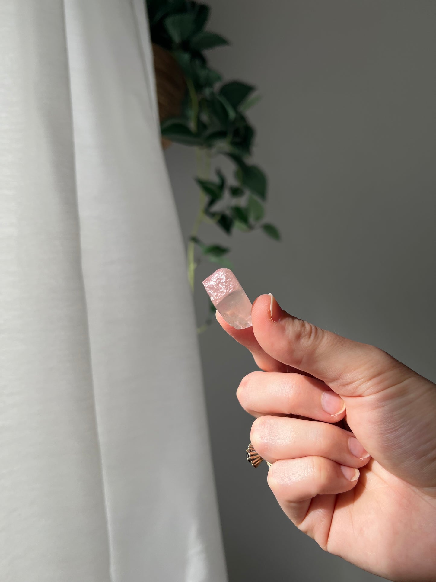 Kunzite from Afghanistan 01