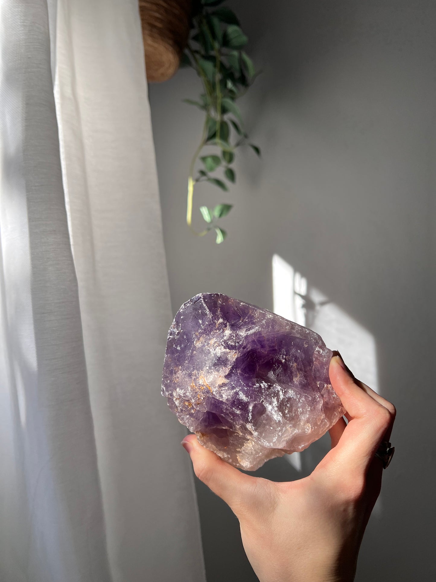Rough Amethyst point from Brazil 01