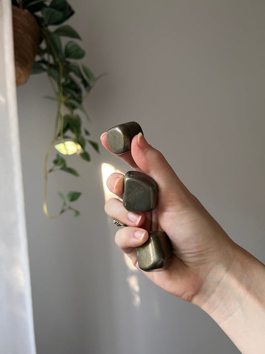 Pyrite tumbled stone from Peru