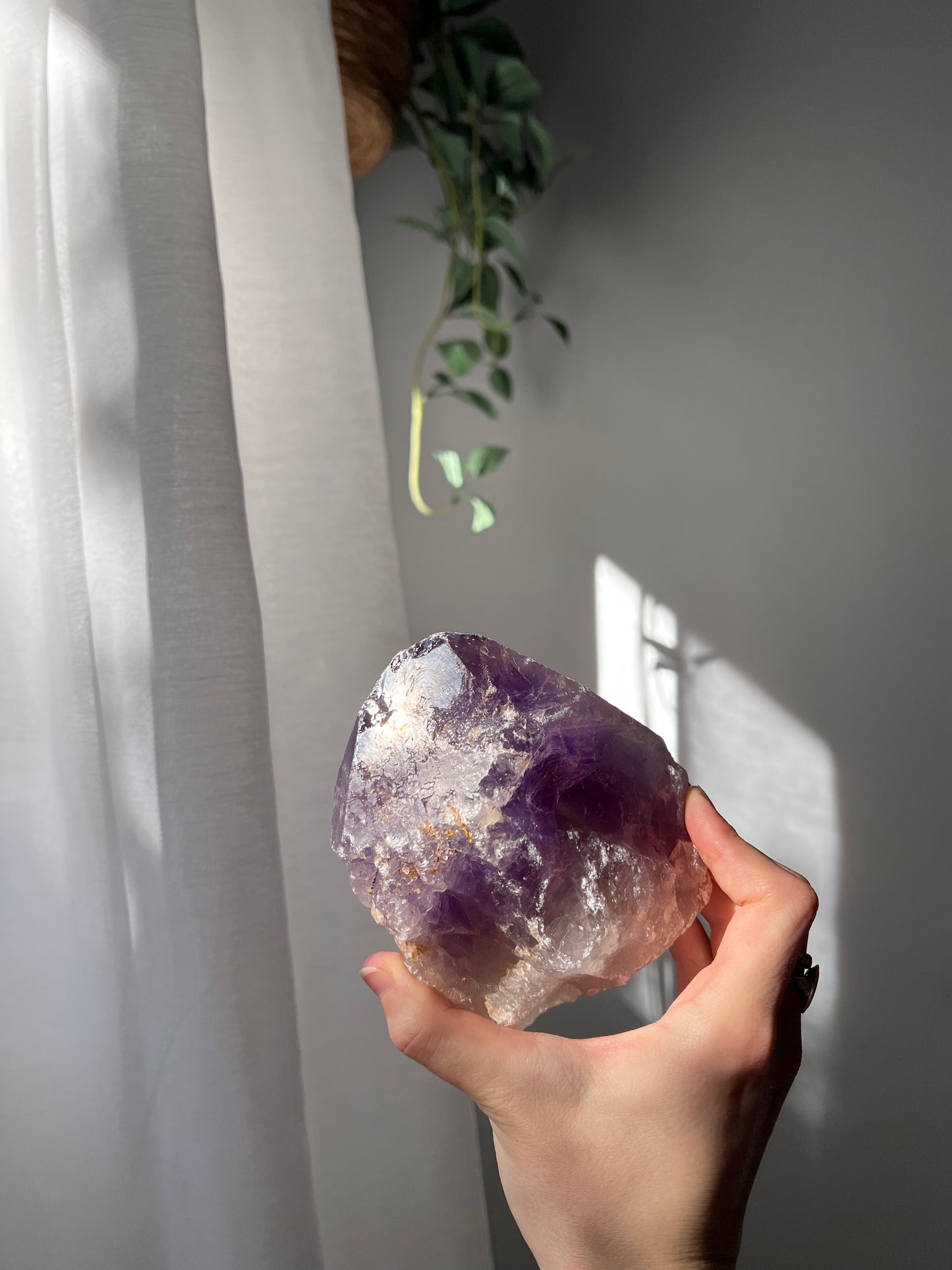 Rough Amethyst point from Brazil 01