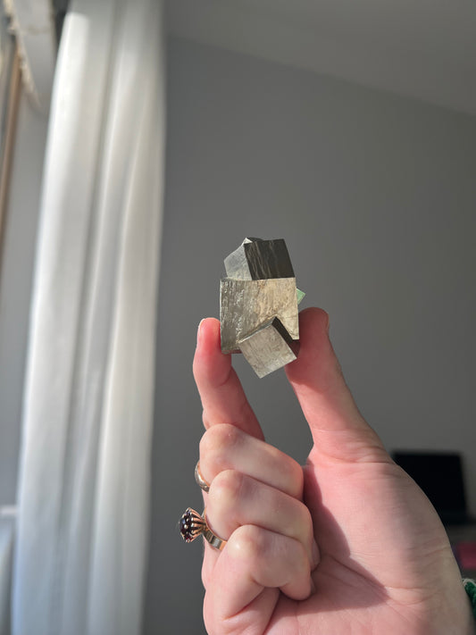 Pyrite cube from Peru 07