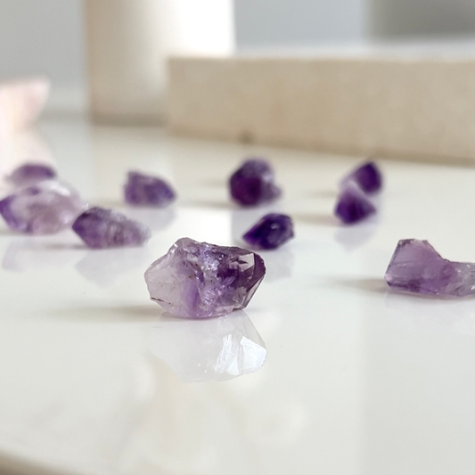 Set of 5 mini Amethyst points from Brazil